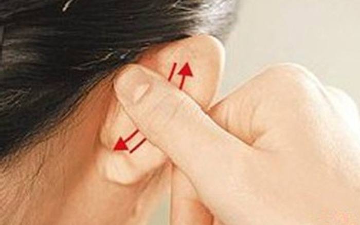 Xoa xát vành tai có thể giúp hạ được huyết áp